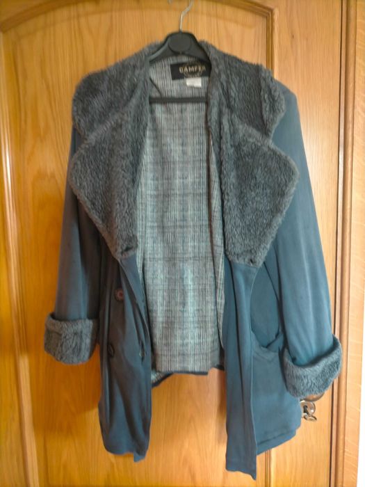 Vestuário em bom estado