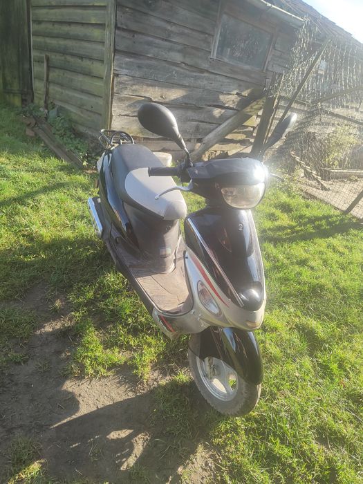 Sprzedam zadbany skuter 4-suwowy w bardzo dobrym stanie