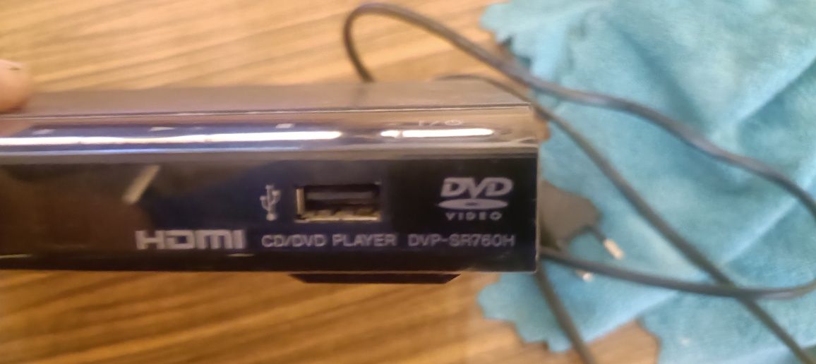 Dwa monitory i DVD cena za wszystko