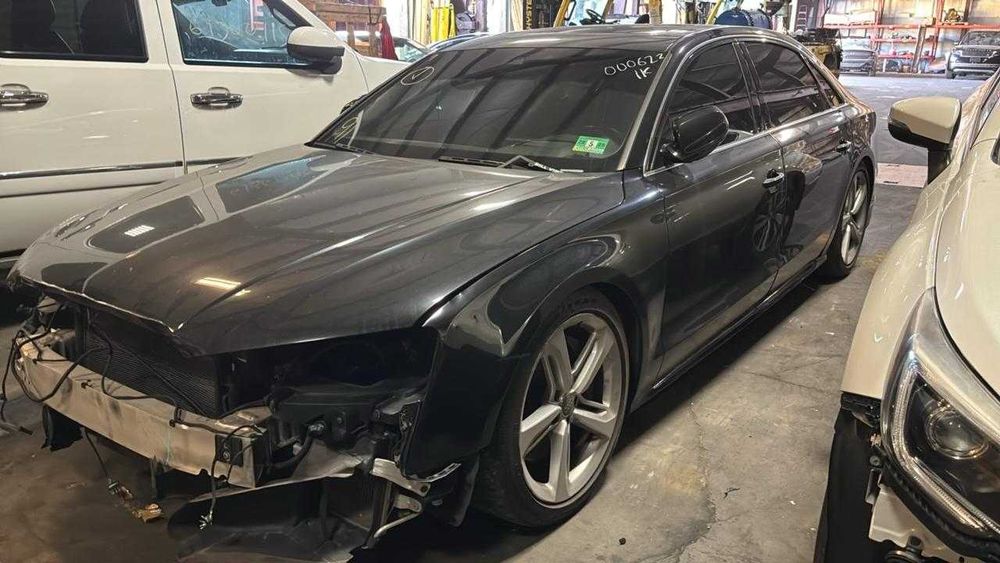 Audi A8 LONG 4.0tfsi 18r 4xel fotele head up MAX