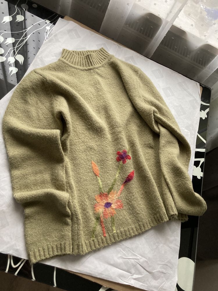 Sweter półgolf r. S/M kwiaty vintage oliwkowy ciepły unikat
