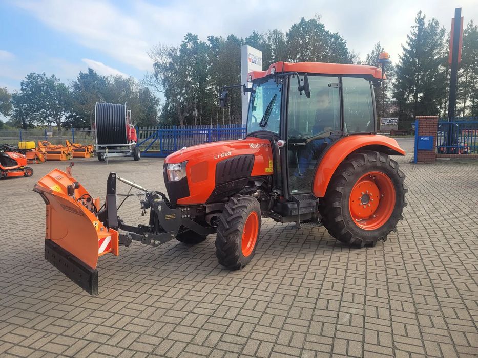 Kubota L1522  Kubota do odśnieżania L1522 Pług odśnieżny