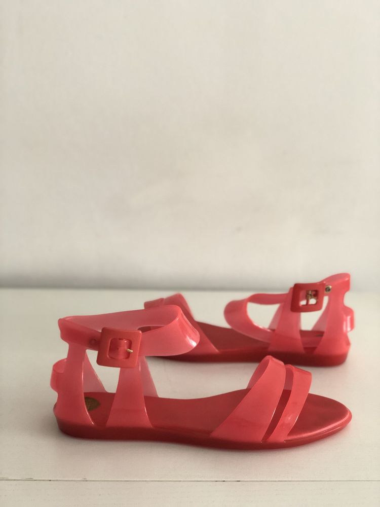 Sandálias Melissa /Mel em borracha cor de rosa