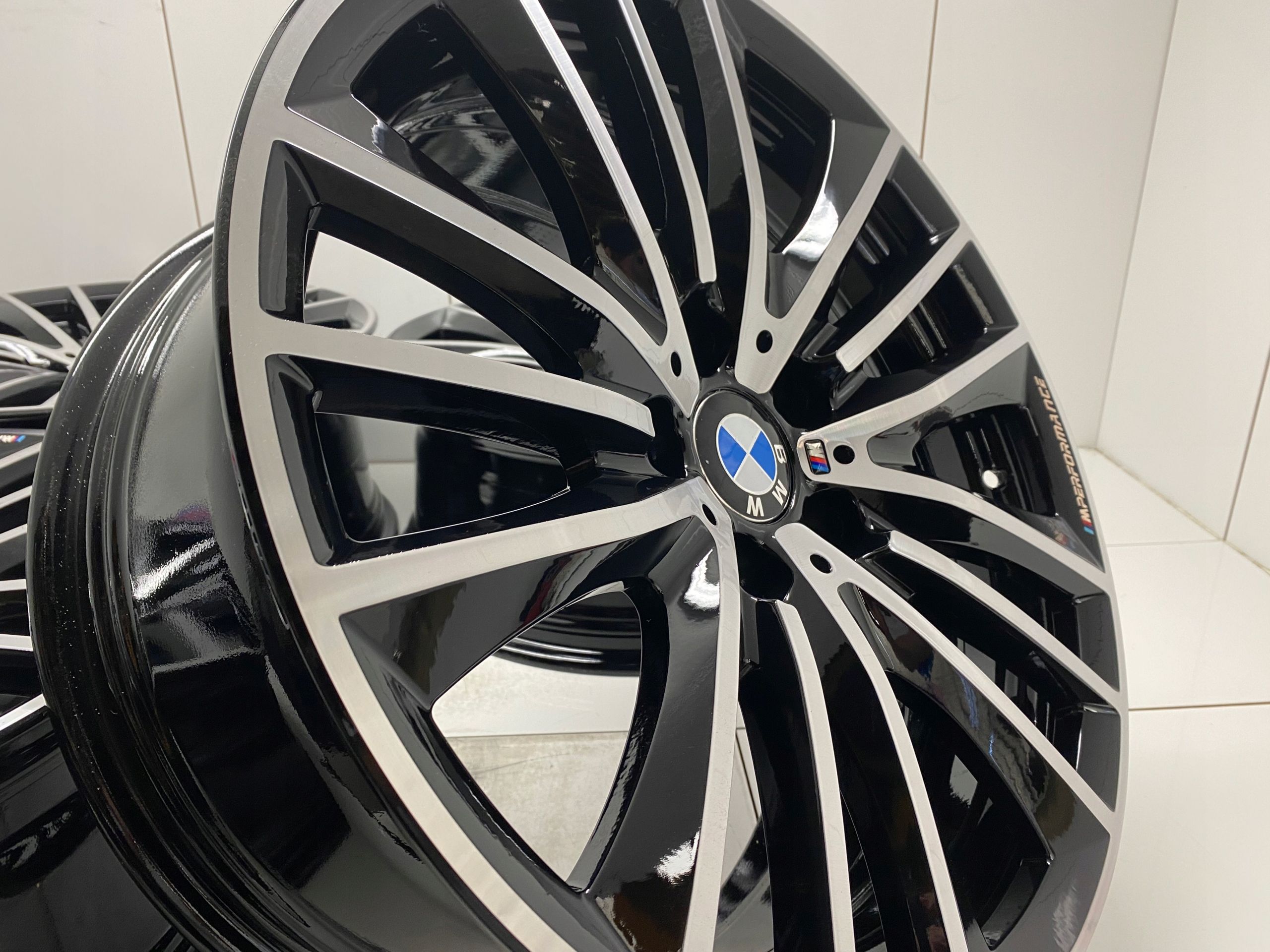 Felgi 19 BMW 8.5 ET33 9 ET44 m Pakiet Performance F10 F01