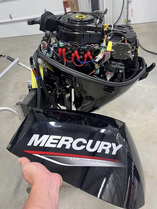 Silnik zaburtowy Mercury 20 koni 2024  trym manetka elektryczny start