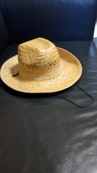 Продам шляпу из соломы натуральная