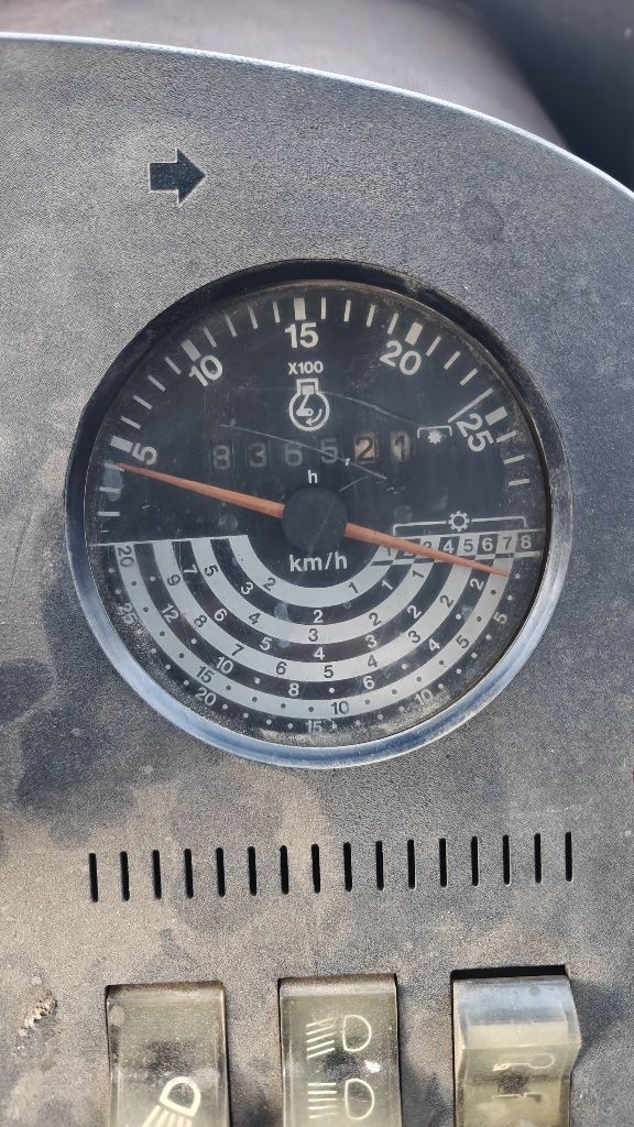 John Deere 2140  82km