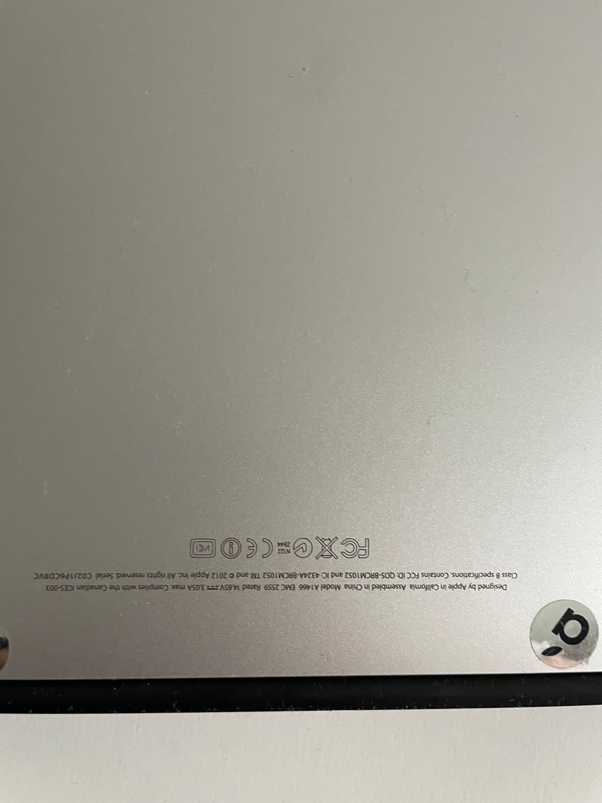 MacBook Air (13-inch, Mid 2012)
Procesor 1,8 GHz Dwurdzeniowy procesor
