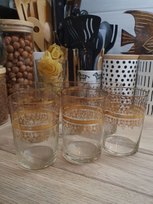 Ozdobne szklanki 6szt PRL złocone sliczne ornament