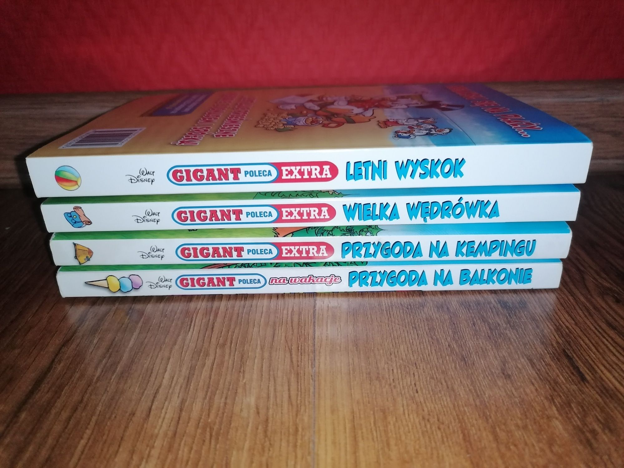 E12W06 zestaw komiksów z serii Gigant Poleca Extra na wakacje jak nowe