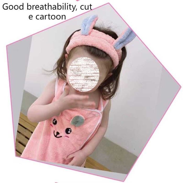 Szlafrok / ręcznik kąpielowy dla dziewczynki.