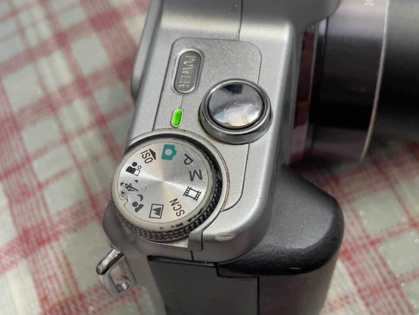 Sony Cyber-Shot DSC-H10