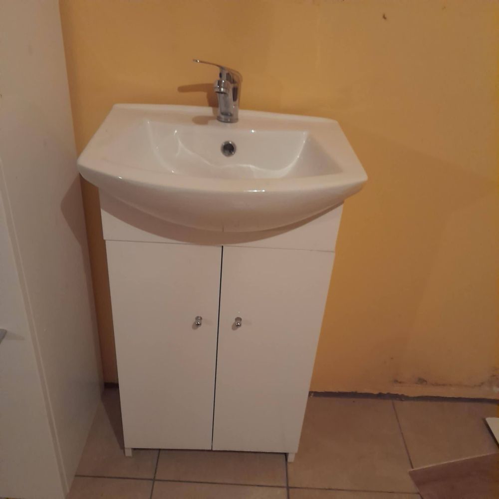 Szafka pod umywalke z umywalka
