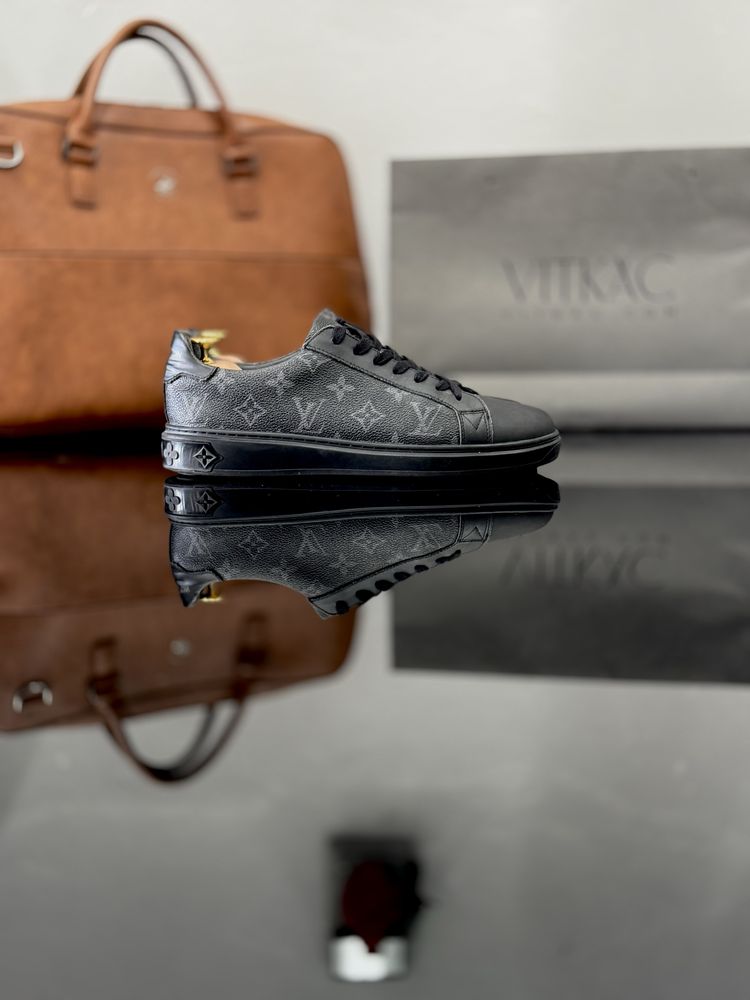Buty Louis Vuitton / LV / rozmiar 41 / trampki