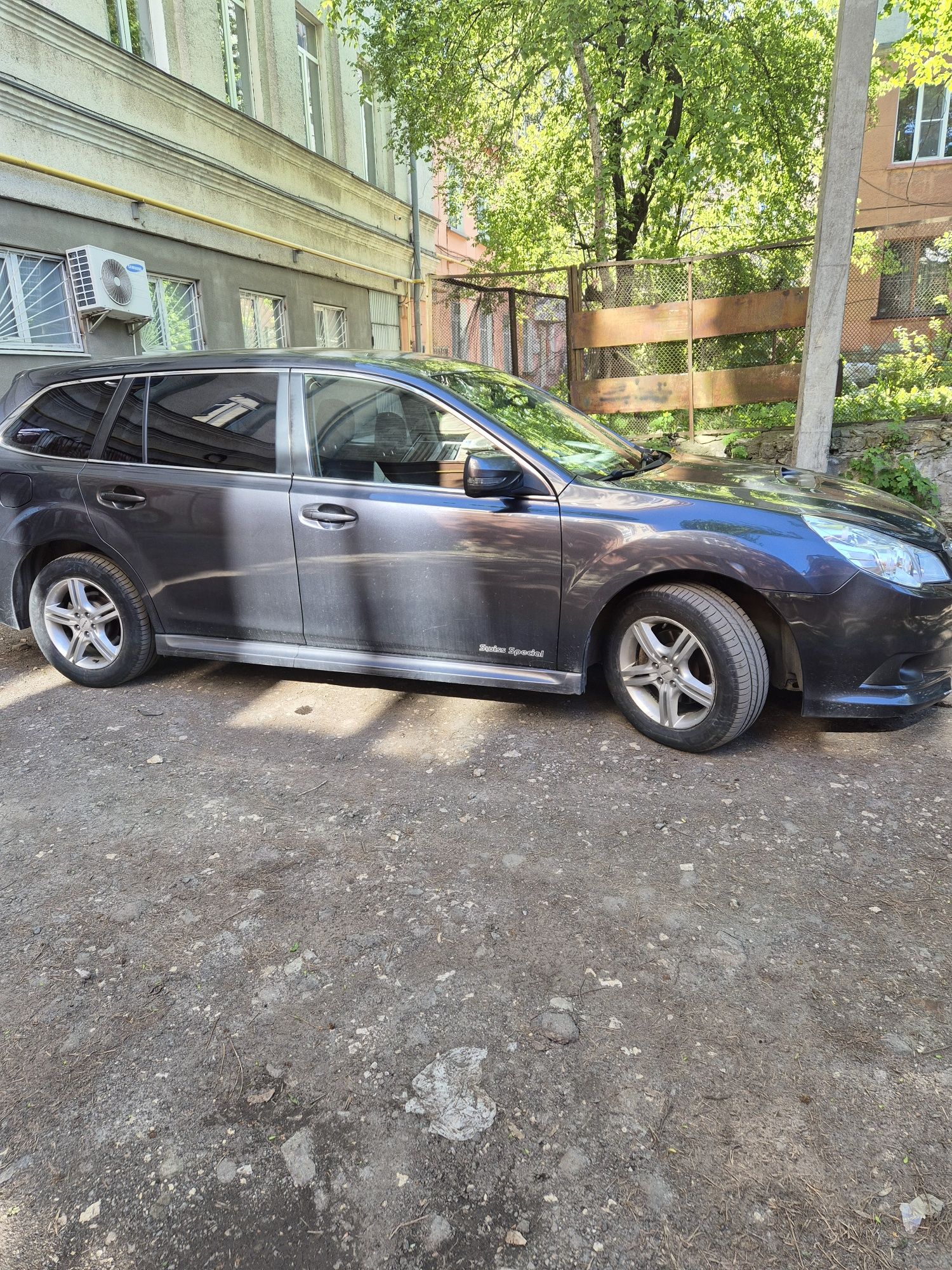 Subaru Legacy 2011