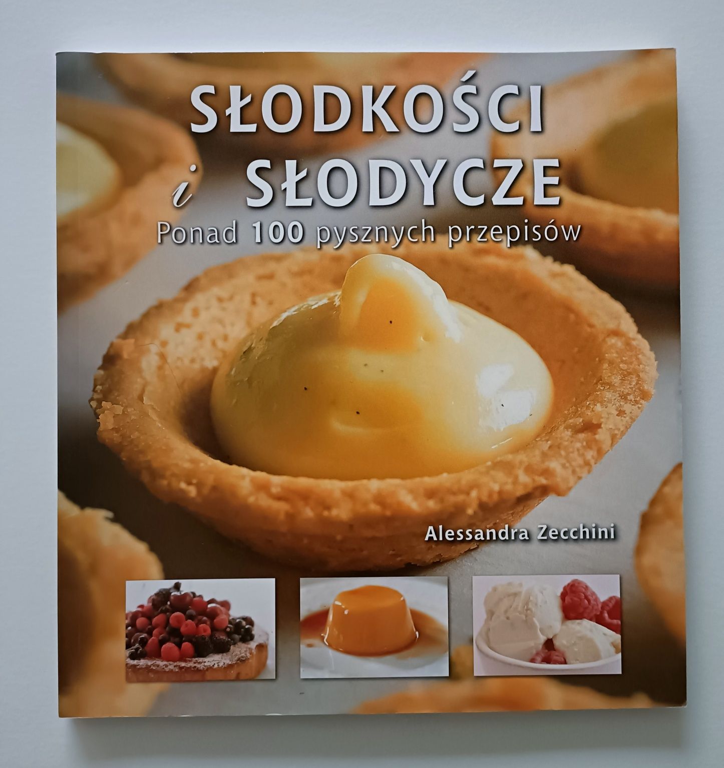 Książka słodkości i słodycze
