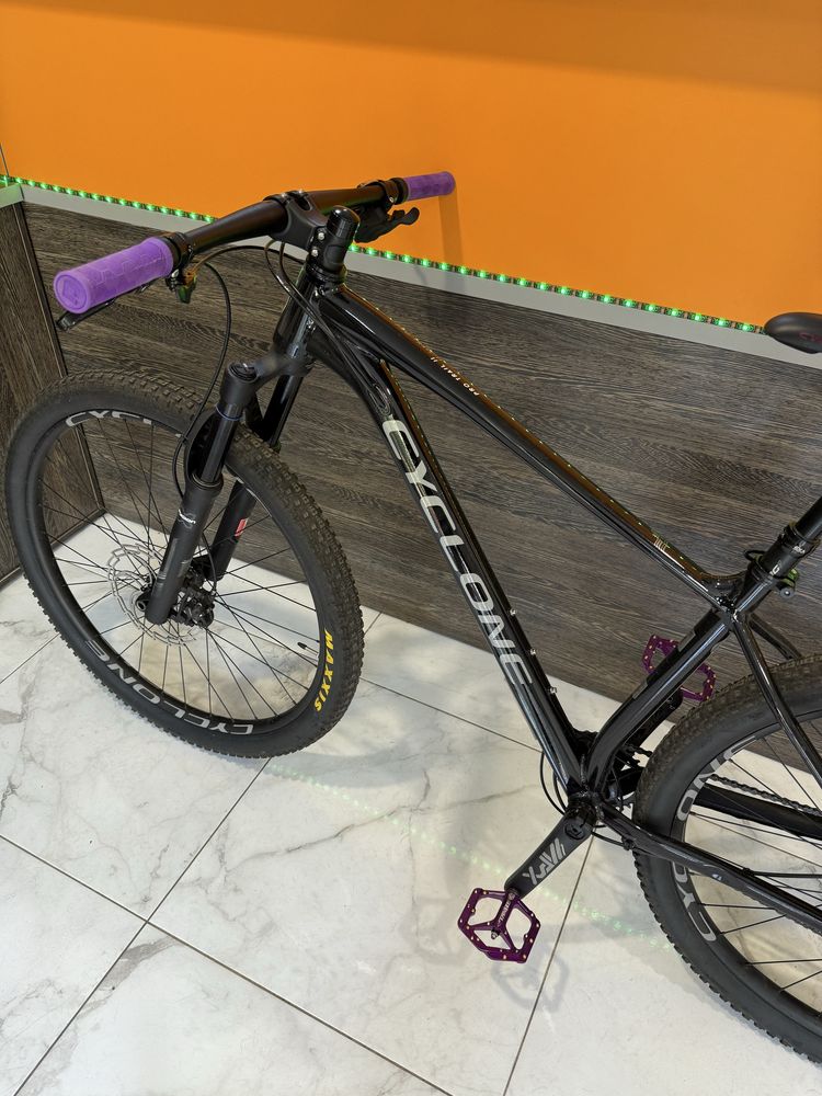 Велосипед CYCLONE SLX PRO Trail 2