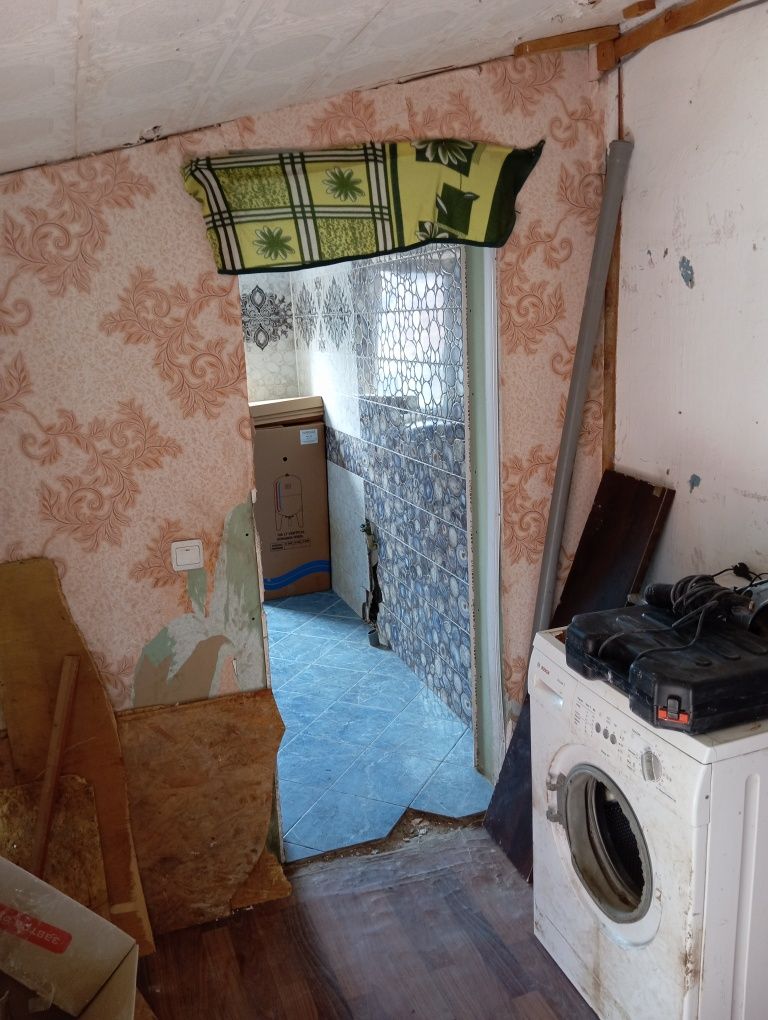 Відновлення будиночку для настоятеля ПЦУ.