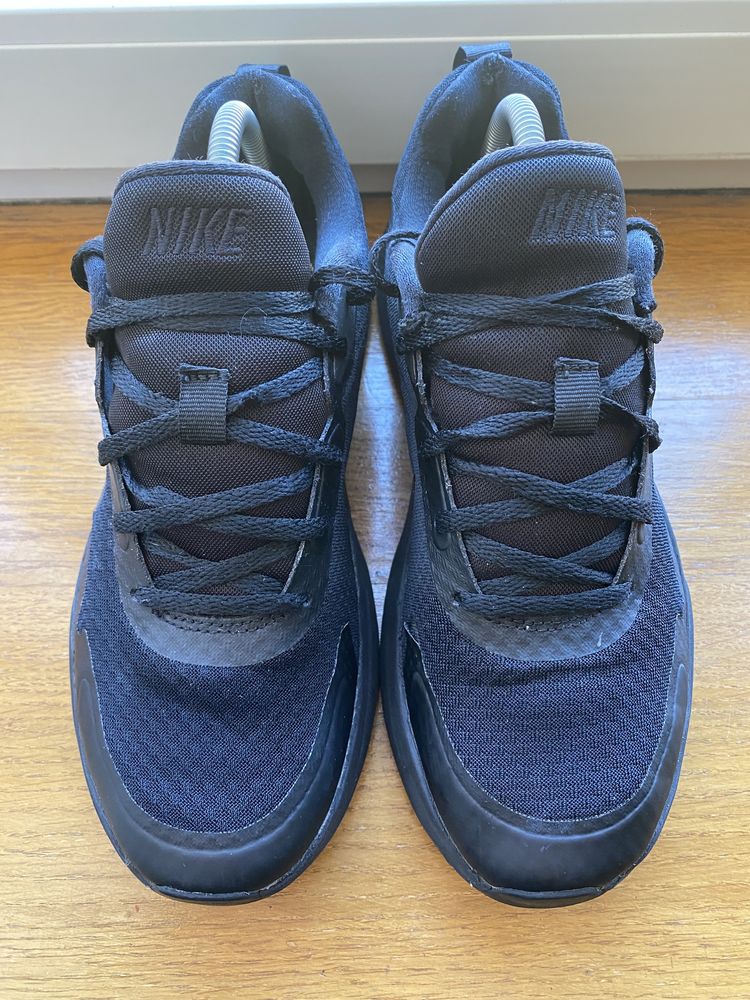 Nike Wearallday базові кросівки кроссовки спорт 40р найк