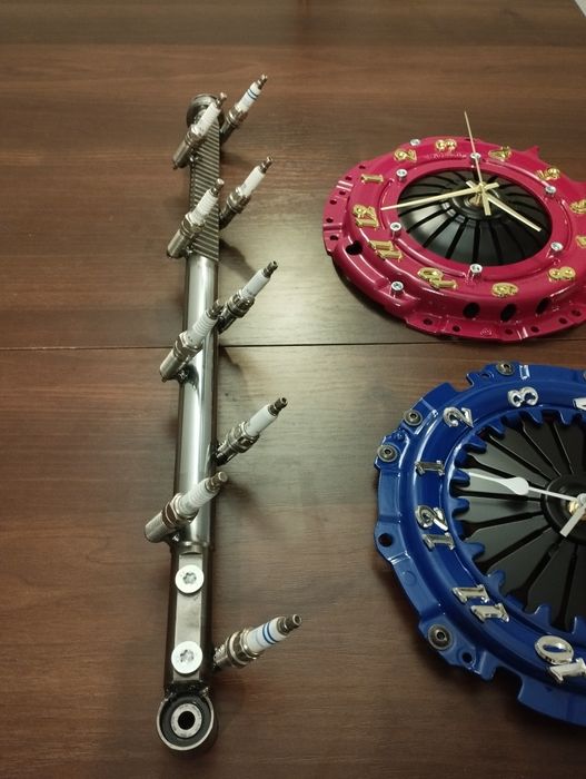 Wieszak handmade z listwy i świec zapłonowy