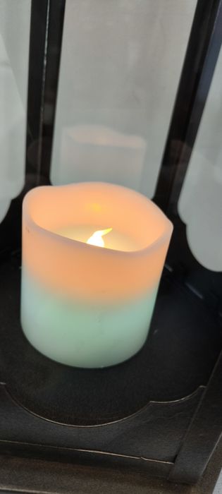 Unikatowy piękny duży lampion ażurowy ze świecą zmieniającą kolory