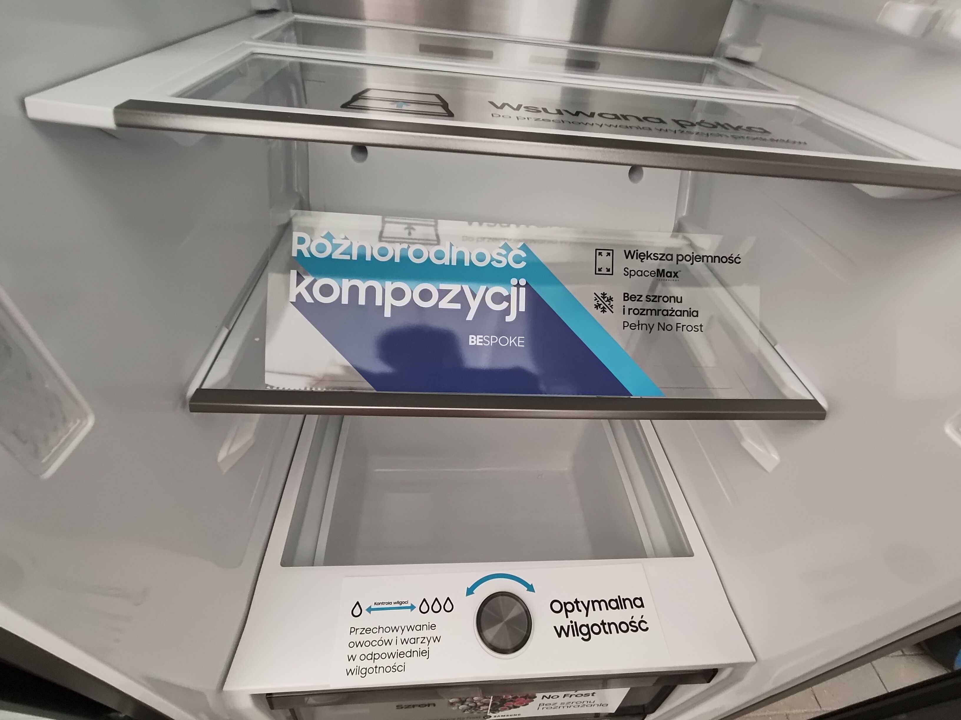 Bespoke RR39C76C3AP Chłodziarka jednodrzwiowa do personalizacji Wi-Fi