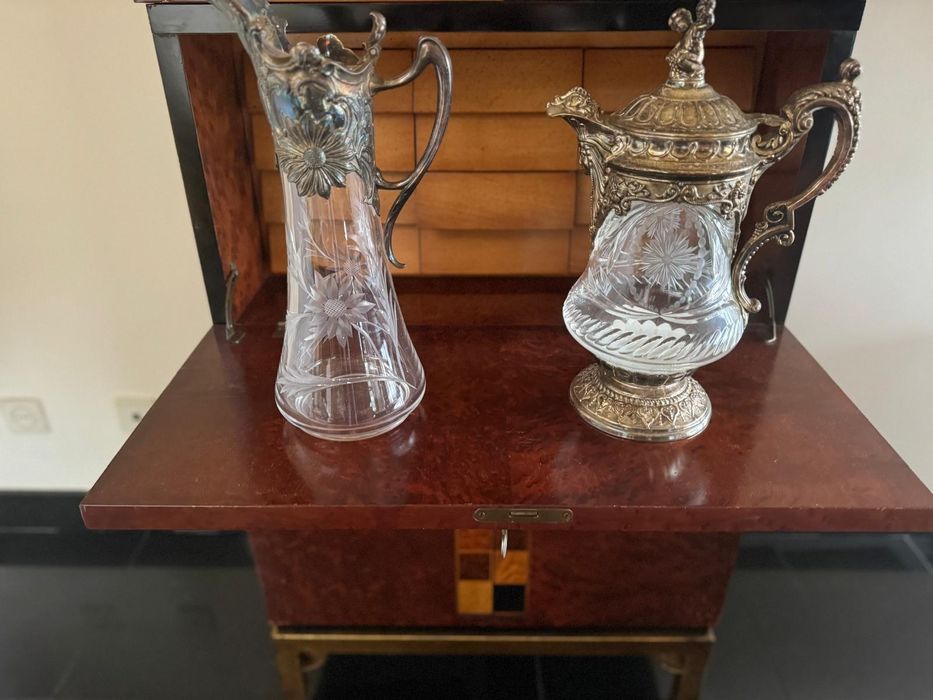 Canecas de cristal e casquinha topazio