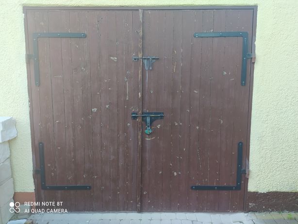 Drzwi, wrota garażowe drewniane
