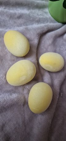Żółte cieniowane flokowane jajka 4 sztuki