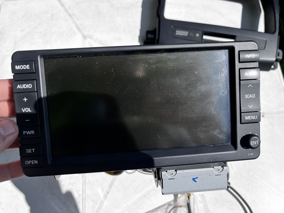 Оригінальна магнітола від Citroën C-Crosser