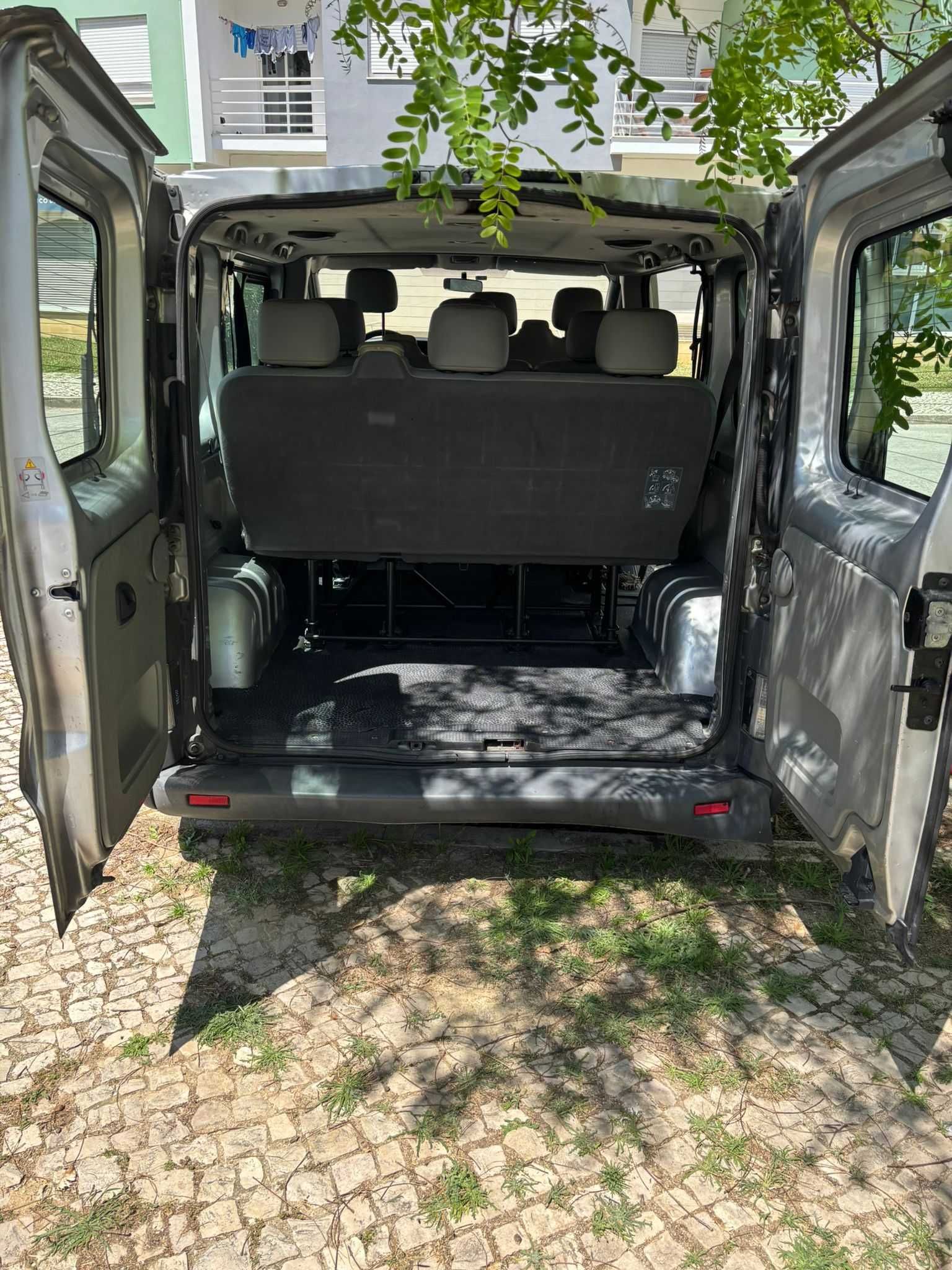 Renault Trafic 9 lugares