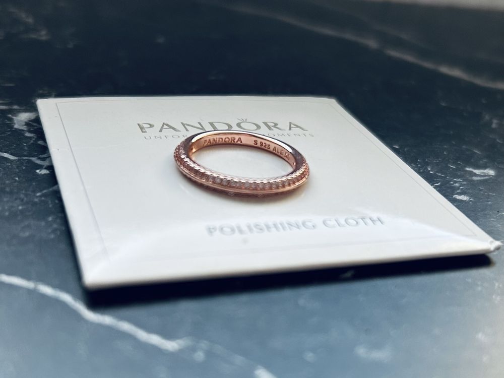 Piękny nowy pierścionek z cyrkoniami różowe złoto typu pandora s925