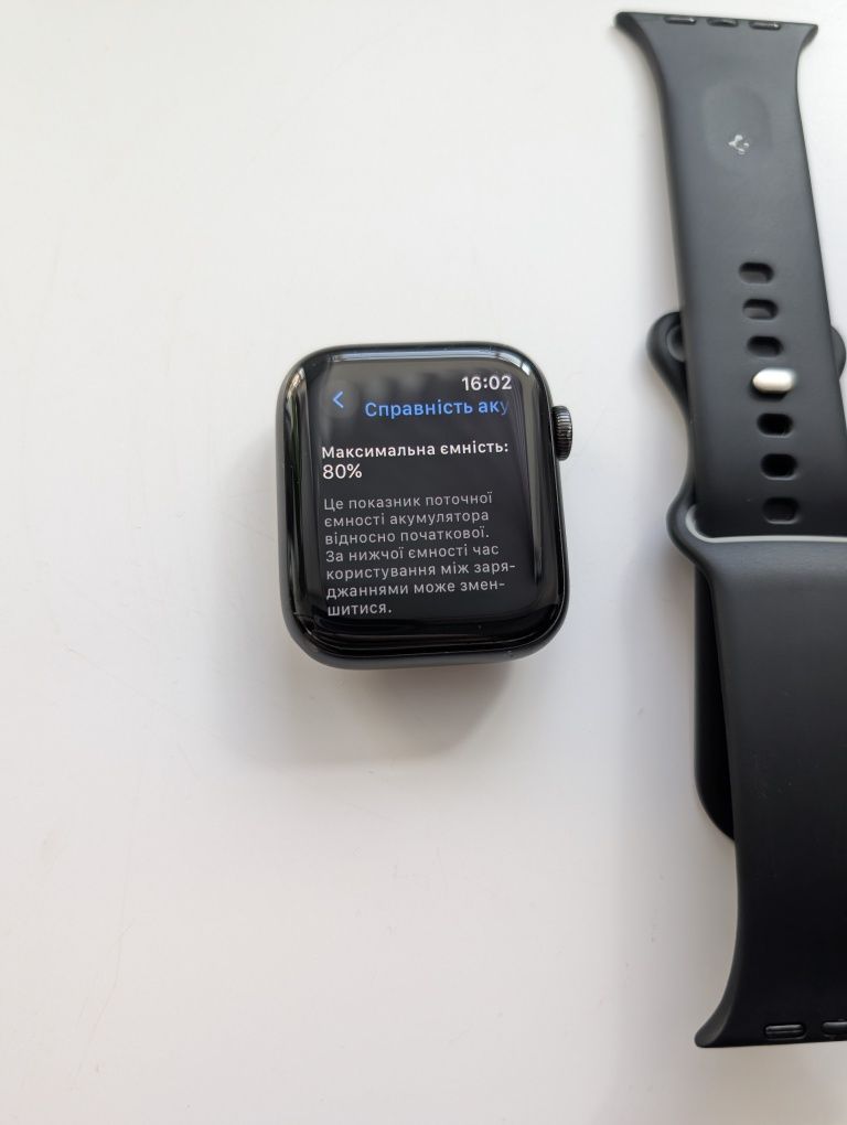 Apple Watch Series 6 (GPS, 44mm) Space Grey Aluminium Case