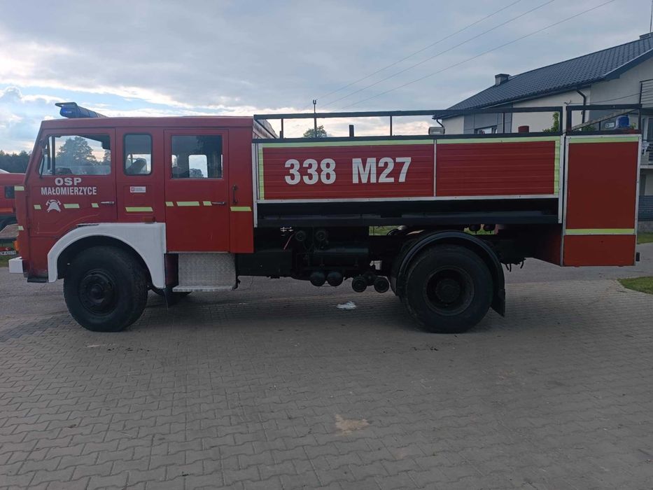 Samochód JELCZ 004 pożarniczy straż pożarna 5000l.