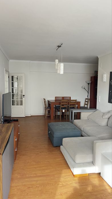 Arrendo quarto em benfica com casa de banho privativa