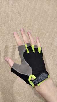 Велорукавиці гелеві вставки, розмір М, короткі пальці рукавички нові