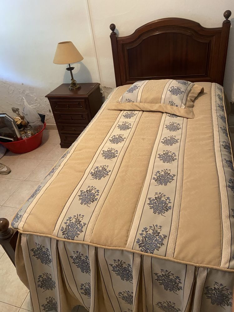 Mobilia de quarto de solteiro