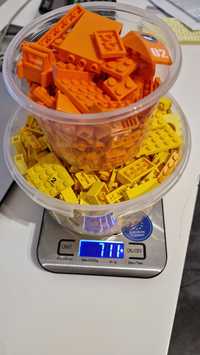 Lego mix żółte i pomarańczowe 0,7 kg