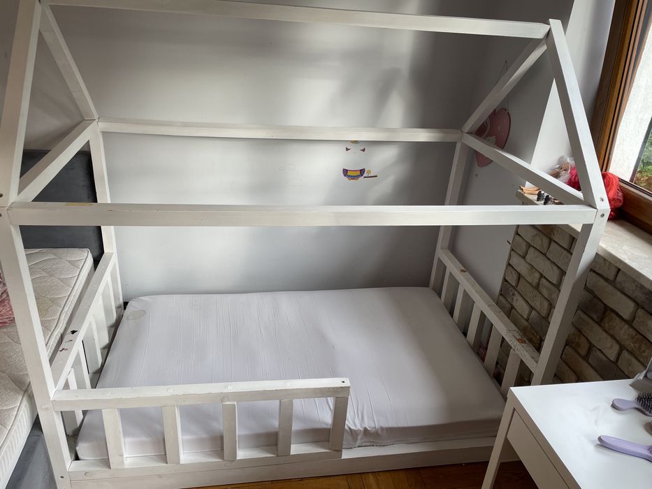 Łóżeczko dzieciece domek