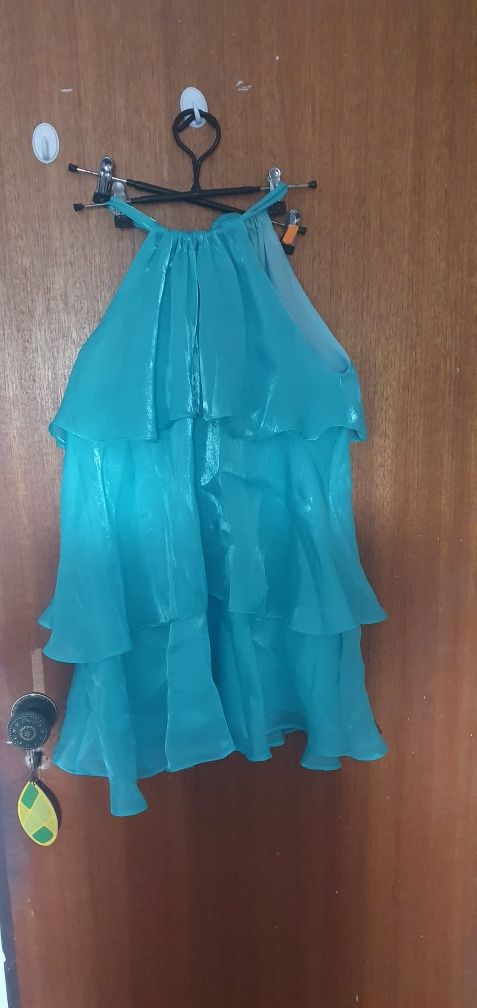 Vestido curto novo com etiqueta