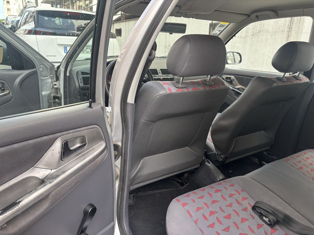 Seat vario cordoba ano 2000