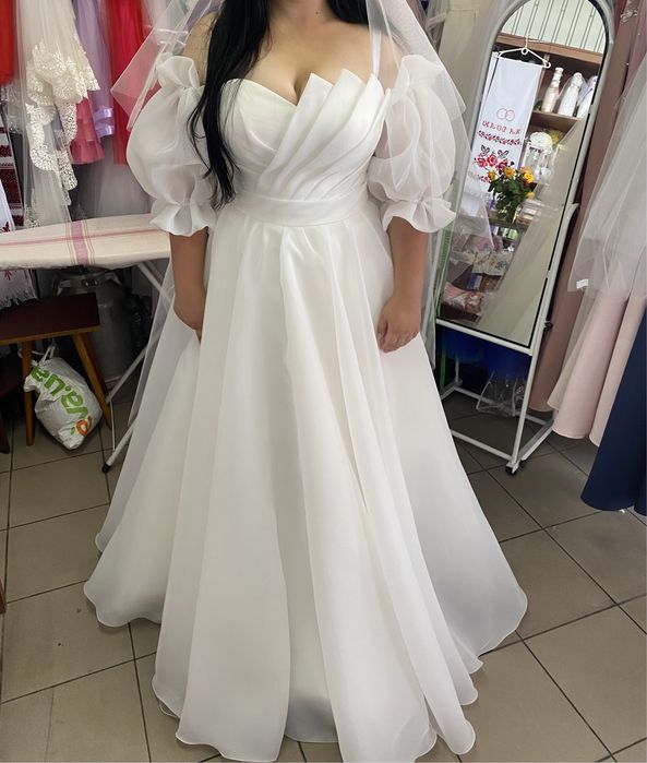 Весільна сукня 48 розмір