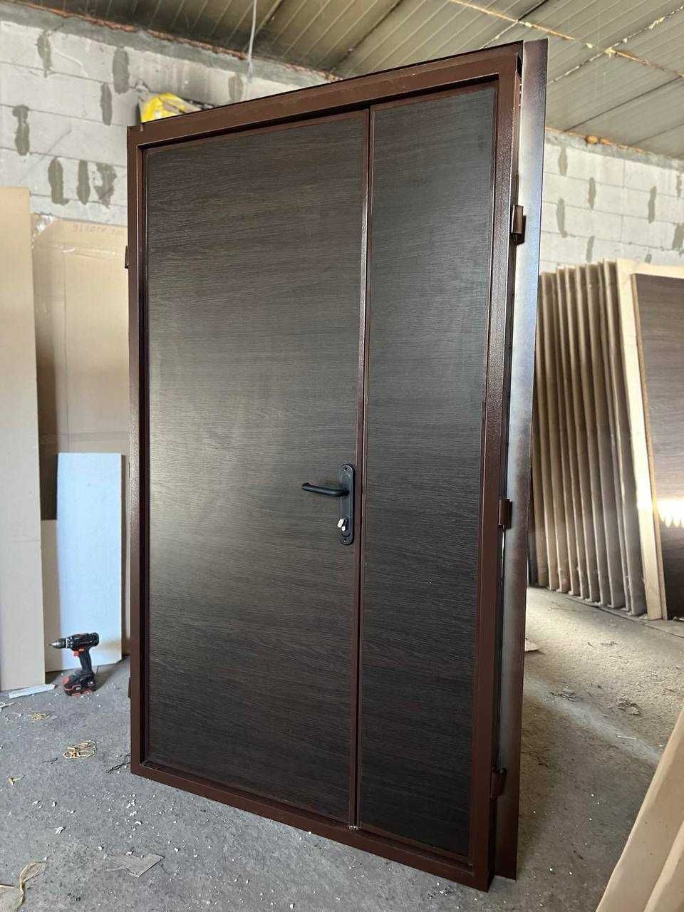 Продам двері для тамбура