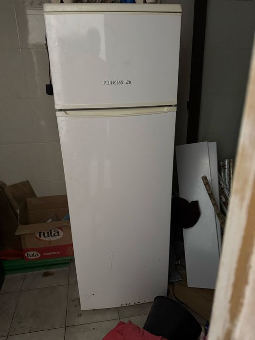 Princes fridge fresh good condition