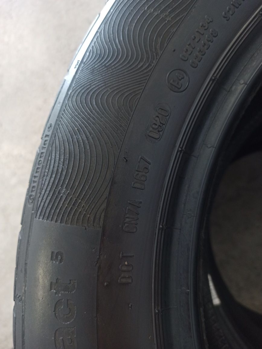 Шини CONTINENTAL 235/55/R17