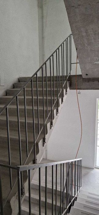 Продам простору квартиру в ЖК"Вертикаль"