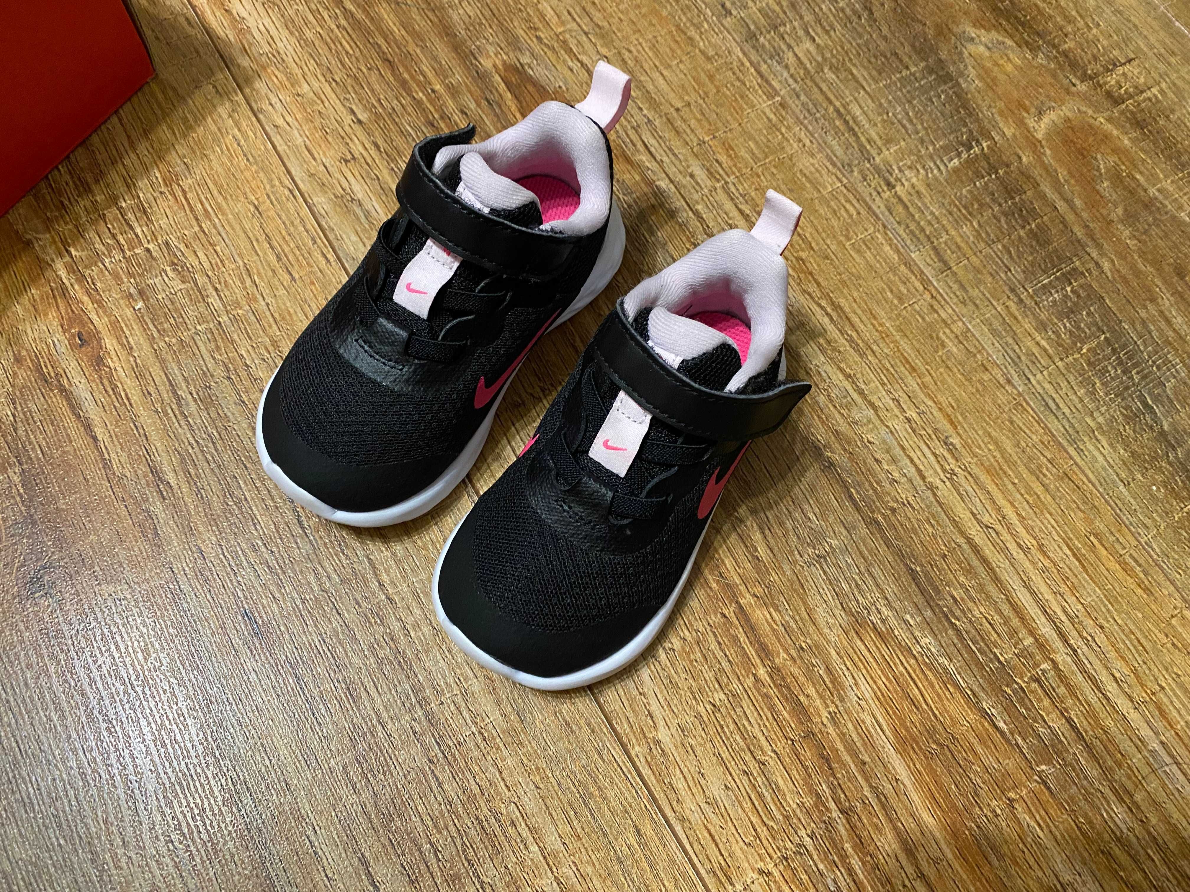 Nike кроссовки кросівки детские на девочку Найк оригинал р.22