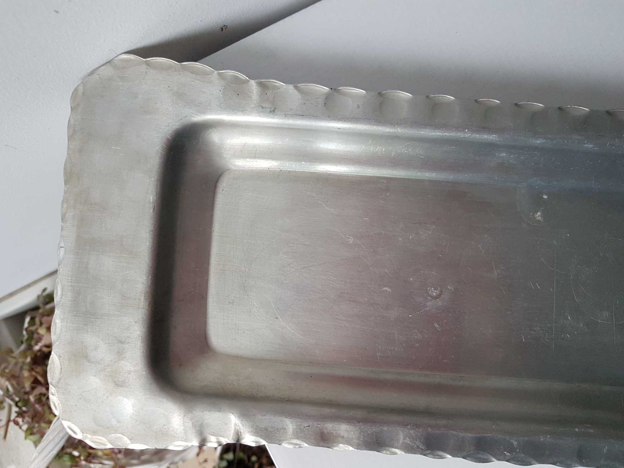 Antyczna Norweska podłużna taca młotkowane aluminium 50cm rękodzieło