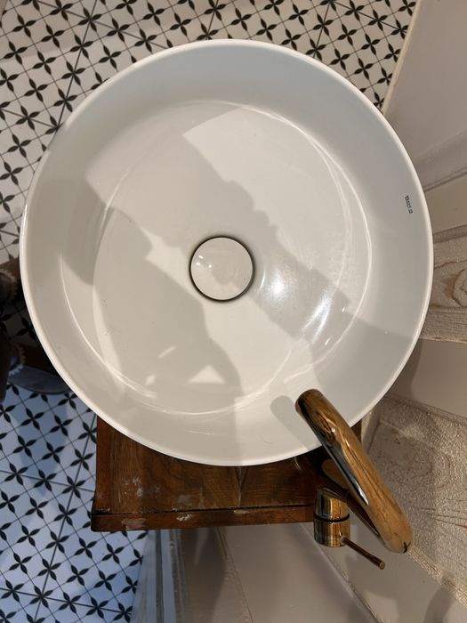 Szafka z bateria i umywalka tanio do renowacji