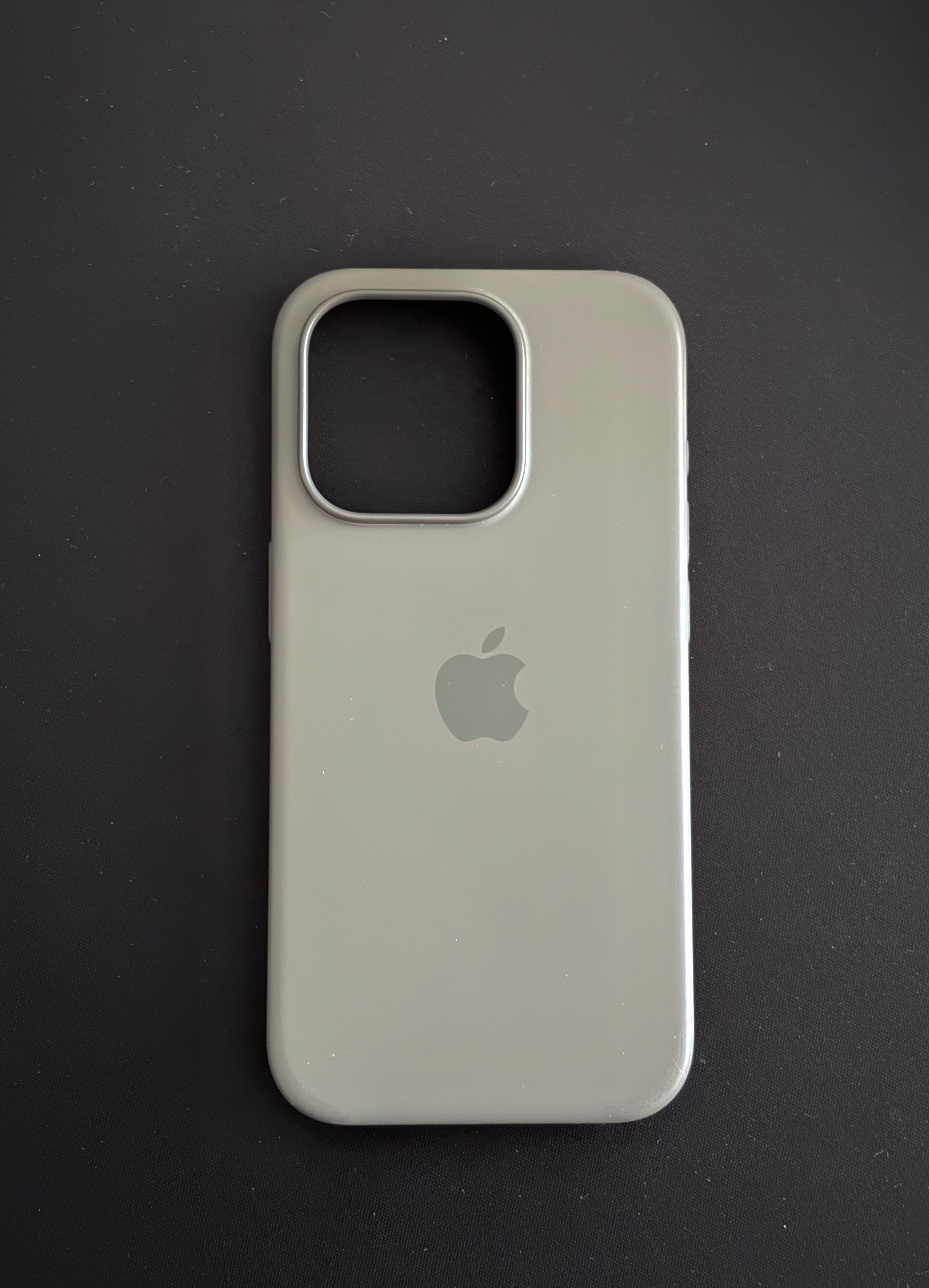 Capa Silicone Apple Original com MagSafe para iPhone 15 Pro